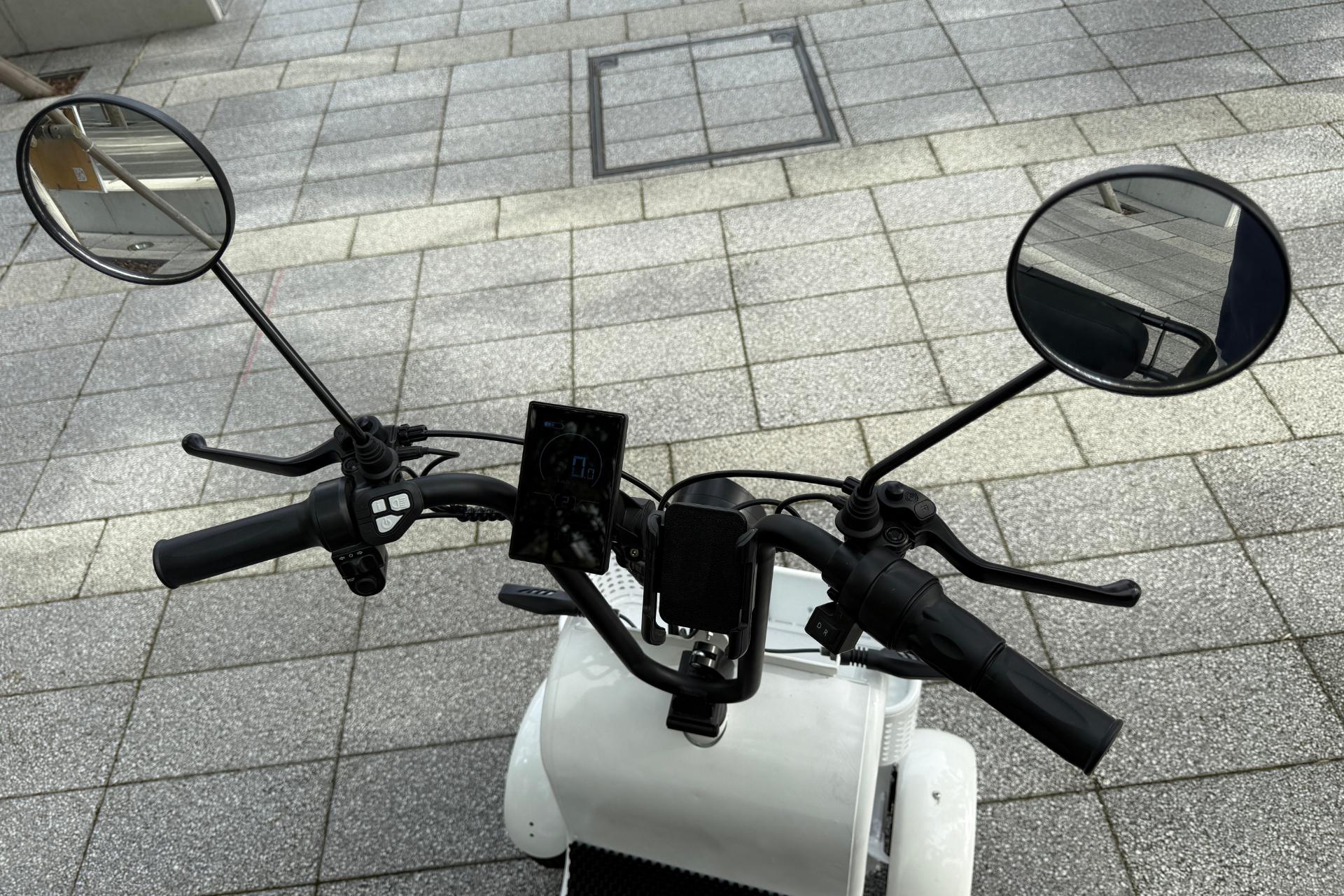 エレポーター 後方確認ミラー | ELEMOs