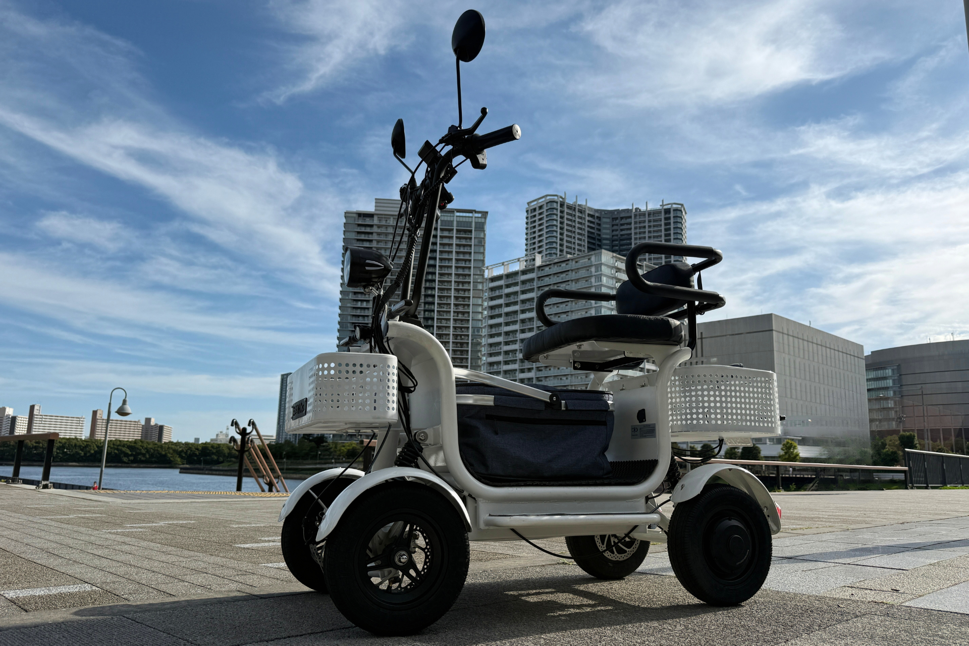 エレポーター 横荷物アリ | ELEMOs